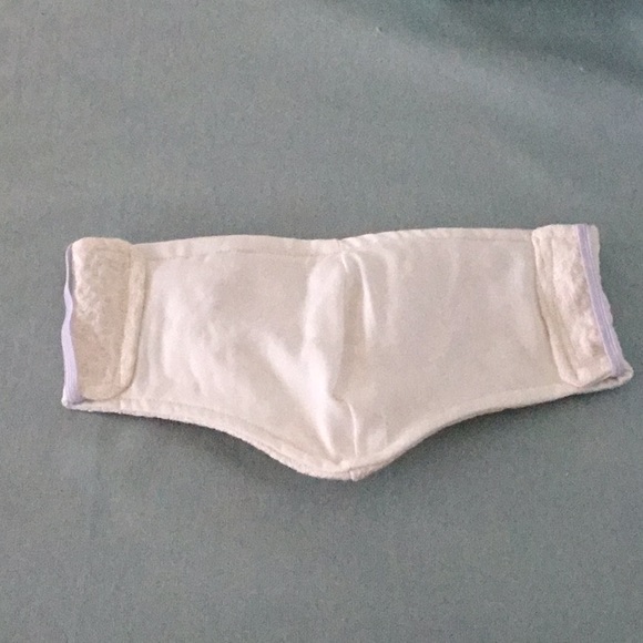 Cream Soft Face Mask W/ Flower & Elastic 2 layer - Picture 3 of 9